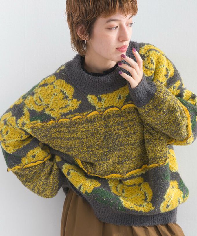 日本 Lupilien - 毛茸感華麗大花朵針織上衣-海軍藍