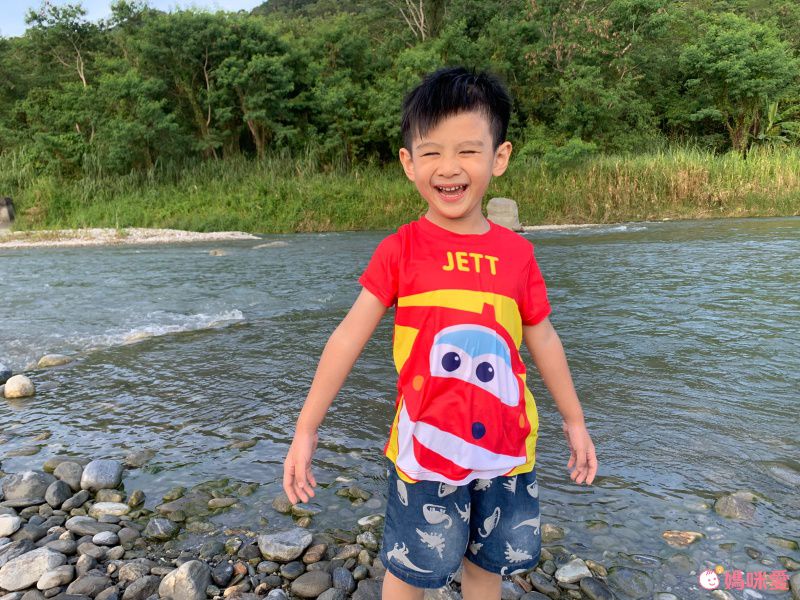 WIWI - 短版-素面防曬排汗短版涼感衣-童-戀愛粉