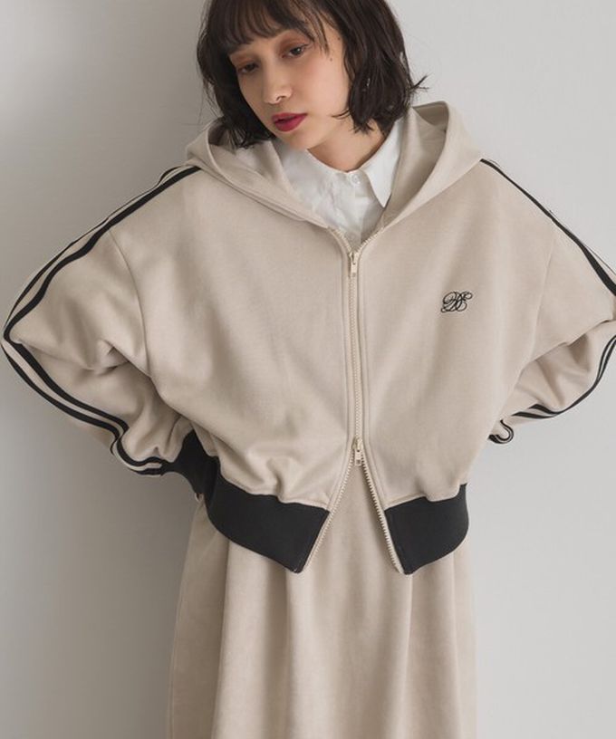 日本 ELENCARE DUE - 麂皮俐落雙拉鍊短版連帽外套-象牙x黑邊