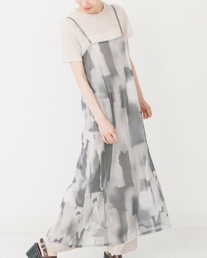 日本 gleam - 水彩暈染風夢境薄紗細肩帶洋裝-米棕系