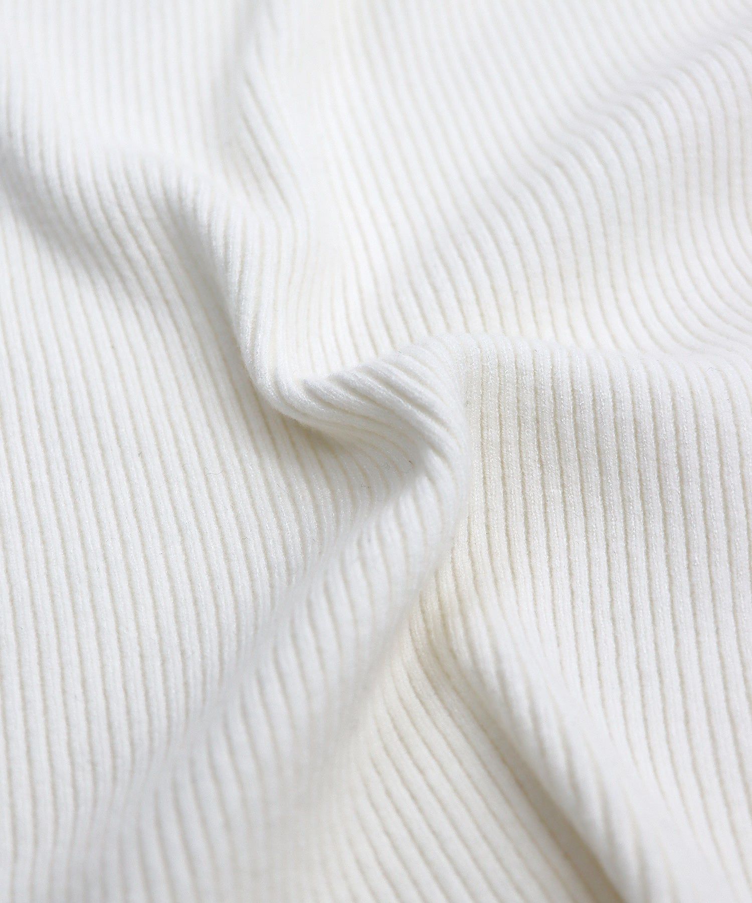 日本 BLUE EAST - 珍珠釦高領羅紋針織上衣-寶藍