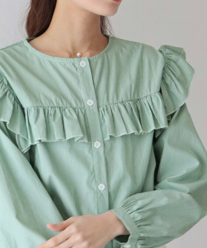 日本 BLUE EAST - 青澀回憶荷葉邊長袖襯衫-湖水綠