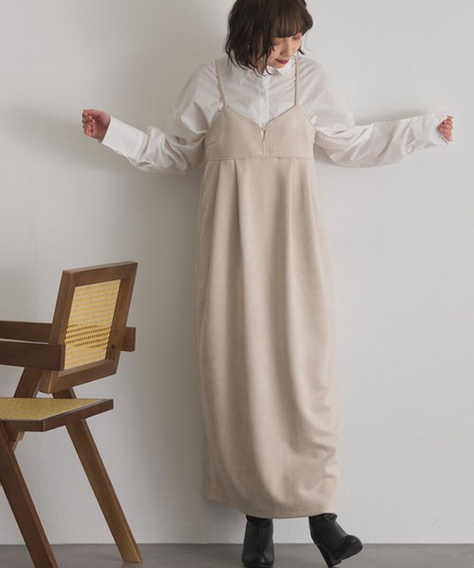 日本 ELENCARE DUE - 柔美垂墜感優雅絨面吊帶洋裝-卡其棕