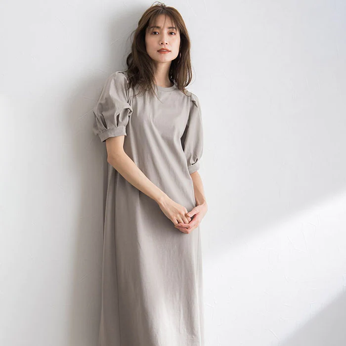 日本 BELLUNA - 澎澎袖五分袖長洋裝-藍