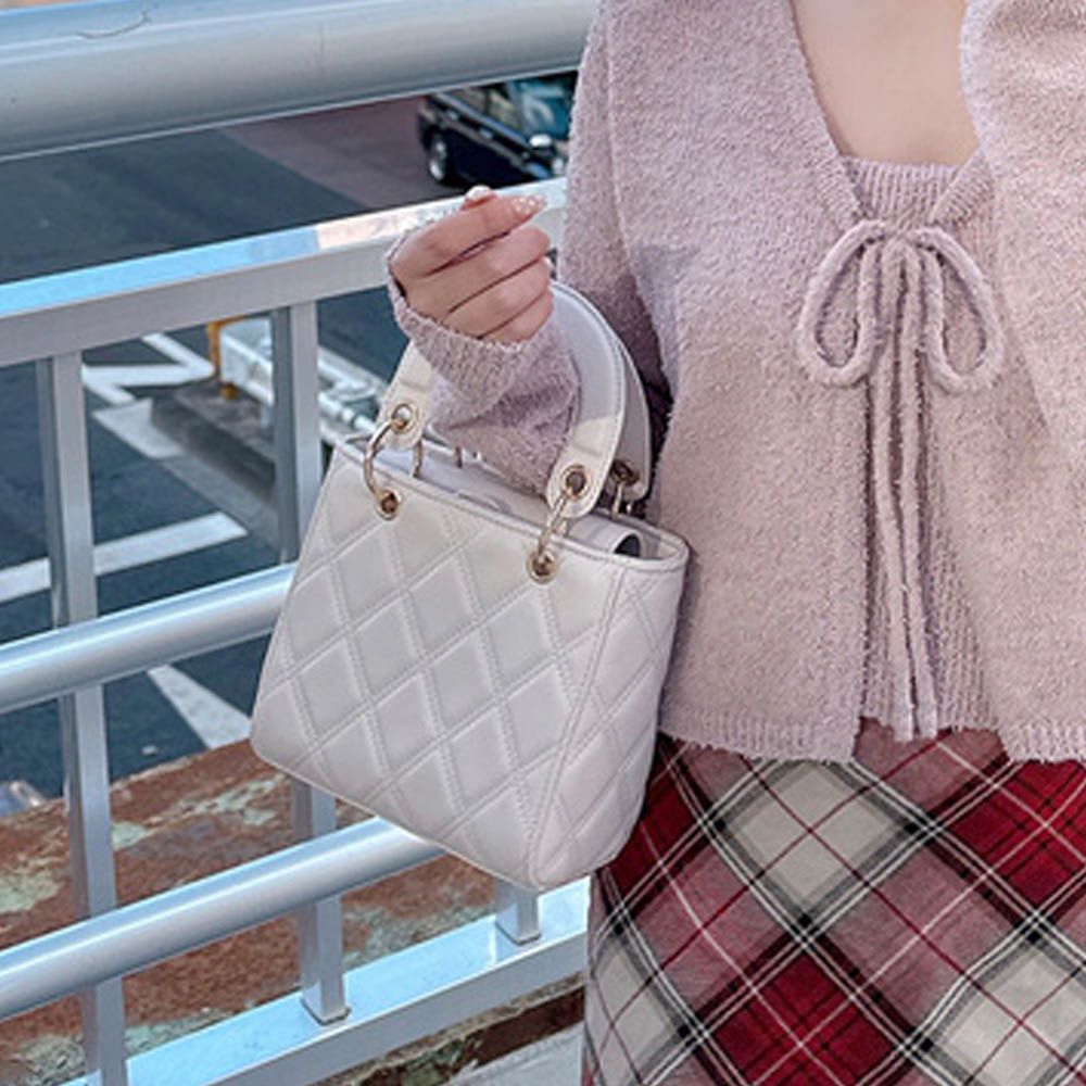 2way鏈條絎縫時尚小方包-淺卡其 (F)