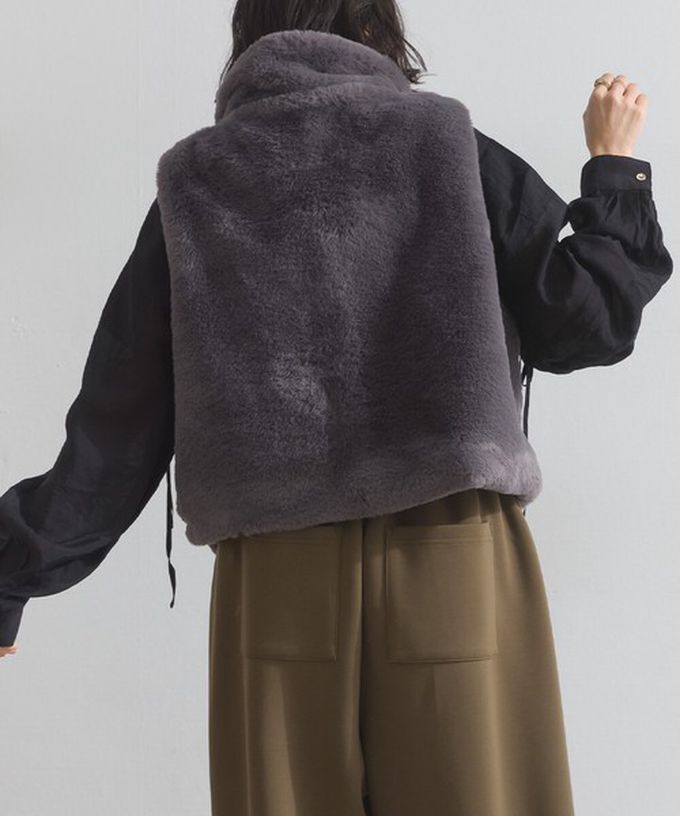 日本 ELENCARE DUE - 柔軟蓬鬆仿毛立領雙拉鍊背心-摩卡灰