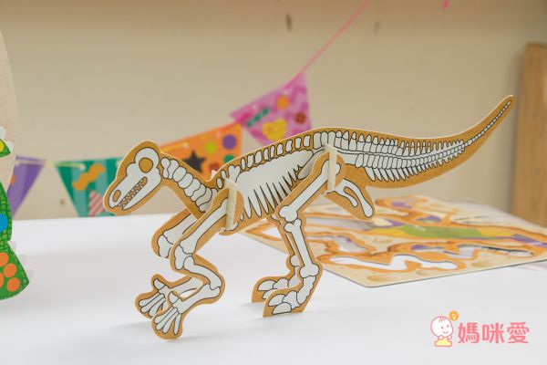 美國 ALEX - 我的恐龍朋友