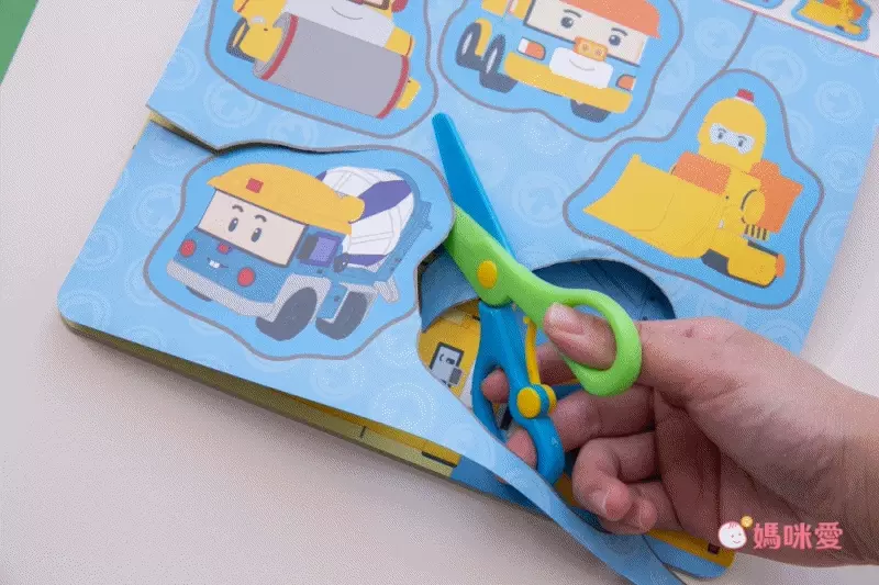 韓國最夯【韓國 ROI BOOKS】閃亮換裝寶石貼、公主彩妝遊戲書