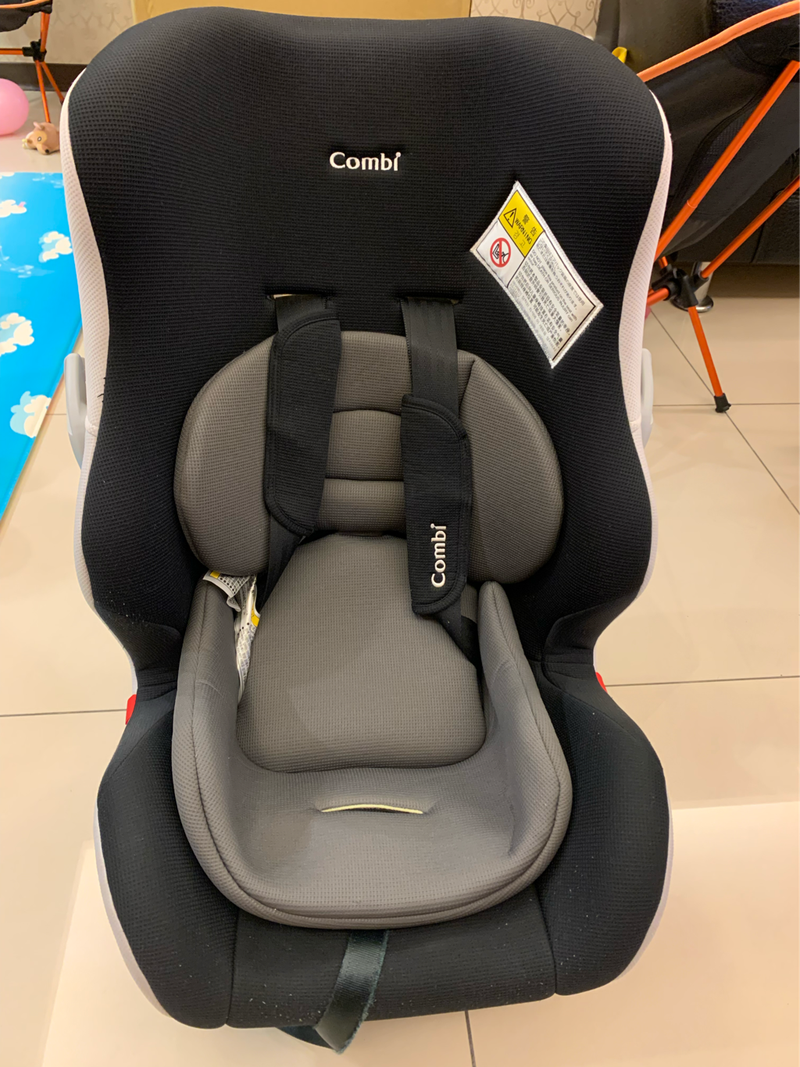Combi 安全座椅（二手）