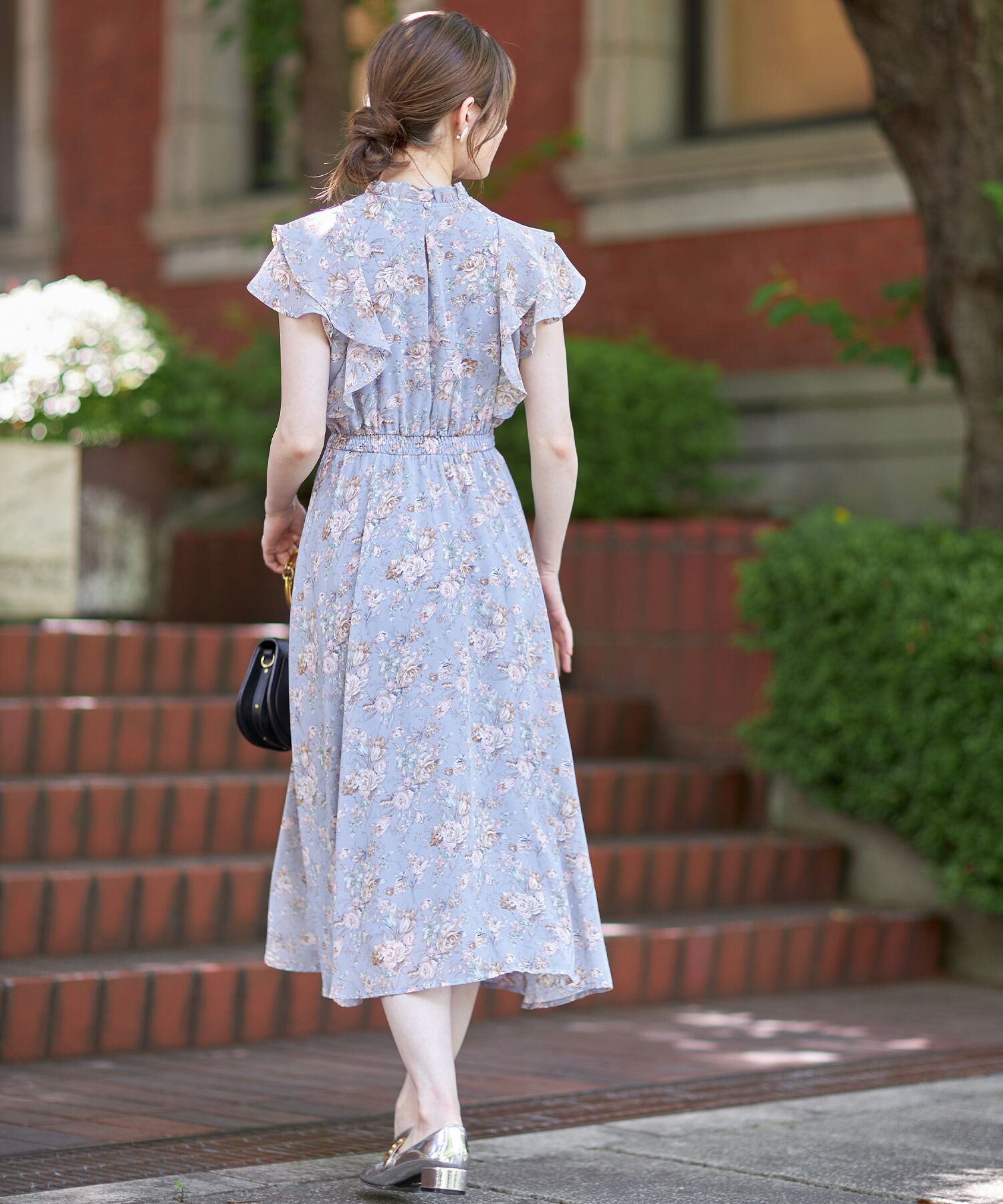 日本 tocco-closet - 優雅荷葉領無袖洋裝-甜蜜花園-天空藍