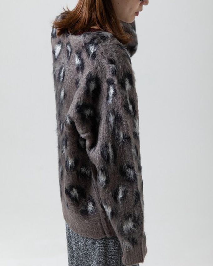 日本 gleam - 馬海毛觸感成熟豹紋V領針織開襟衫-咖啡