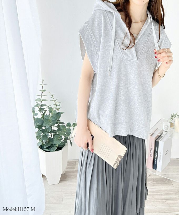 日本 Classical Elf - Java 深V領休閒寬短袖連帽上衣-象牙白