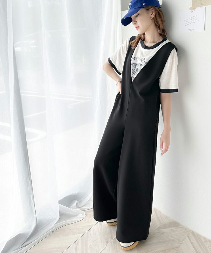 日本 Classical Elf - 百搭簡約V領連身褲裝-卡其