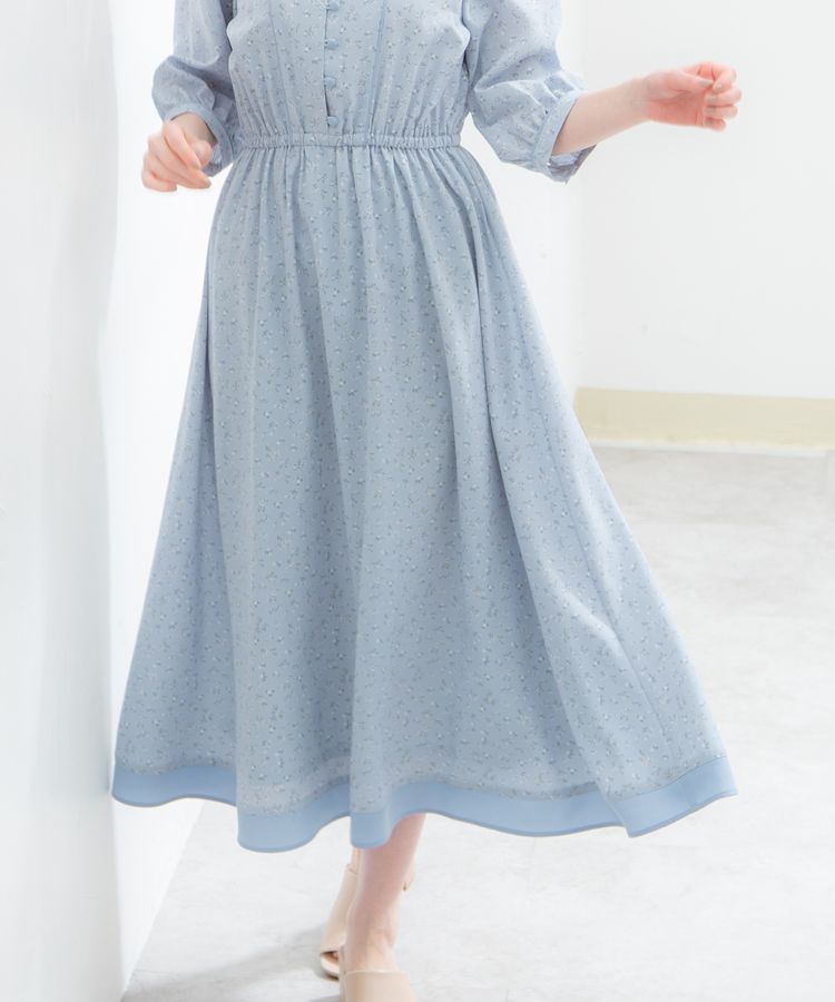 日本 Honeys - V領縮腰排釦七分袖雪紡洋裝-碎花-水藍