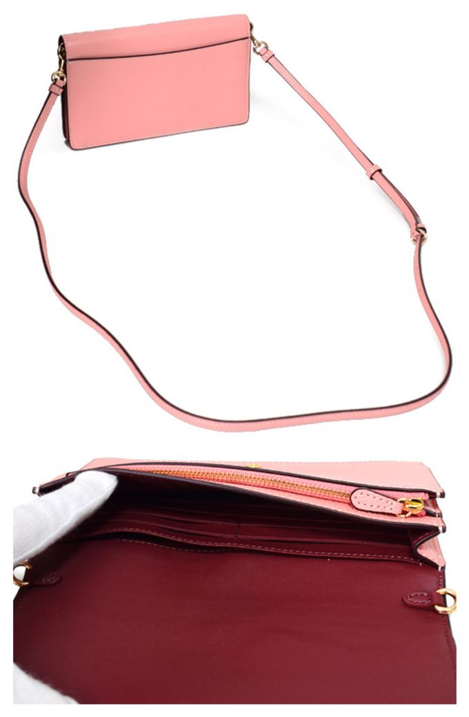 COACH - 造型皮革翻蓋斜背包 (愛心和熊)