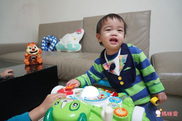 LeapFrog美國跳跳蛙 - 多功能健力學步車