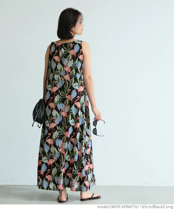 日本 COCA - 熱帶風情印花無袖洋裝-黑