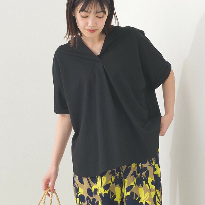 日本 OMNES - 接觸涼感 嫘縈休閒V領前短後長上衣-白