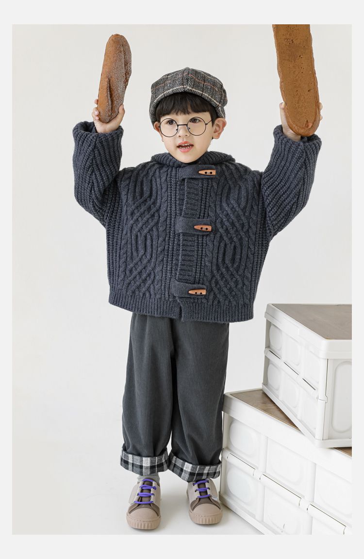 TONGMO - 復古木釦麻花編織連帽毛衣外套-黃綠色