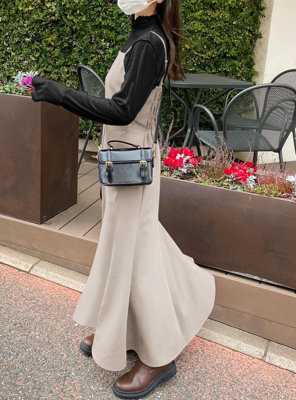 日本 GRL - 顯瘦剪裁魚尾吊帶裙-淺米杏