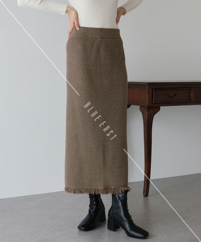 日本 BLUE EAST - 微閃亮羅紋針織流蘇開叉鉛筆裙-摩卡