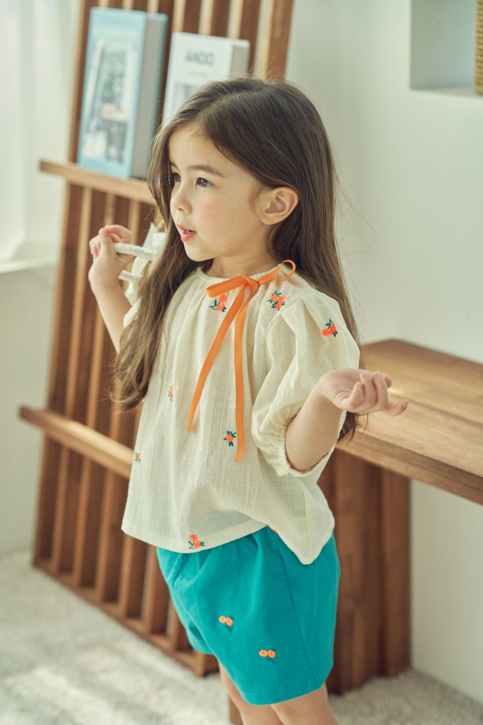 韓國 Mimico - 刺繡小花朵短褲-藍綠