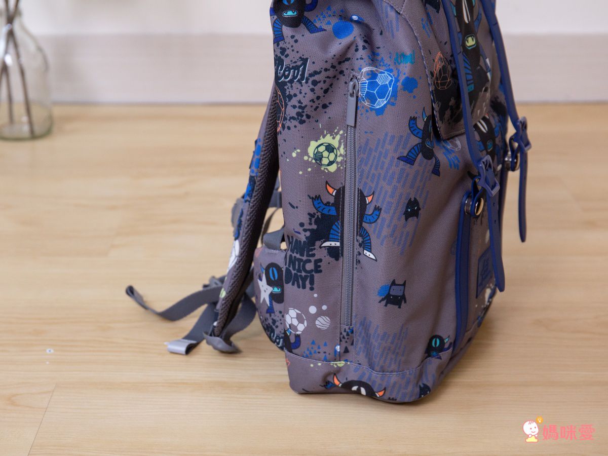 挪威Frii - 輕量護脊書包-桃粉 (30L)