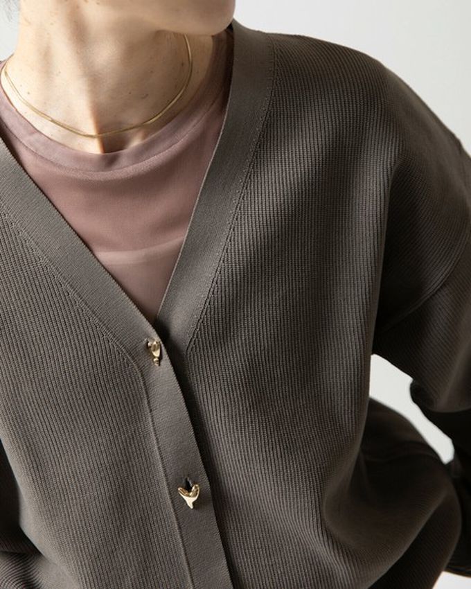 日本 gleam - 愛心金屬扣柔美羅紋開襟衫/外套-米白