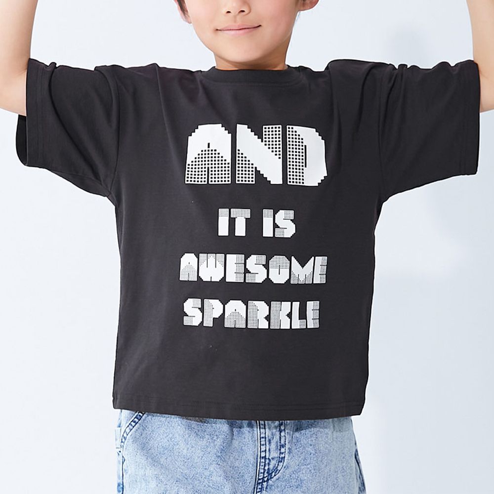 吸汗速乾涼感 帥氣印花短袖上衣-AND-黑