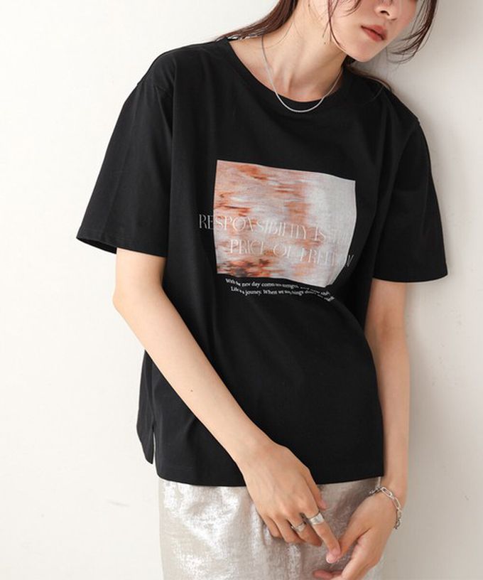 日本 Bab - 100%棉 俐落光影印花短袖T恤-黑 (M)