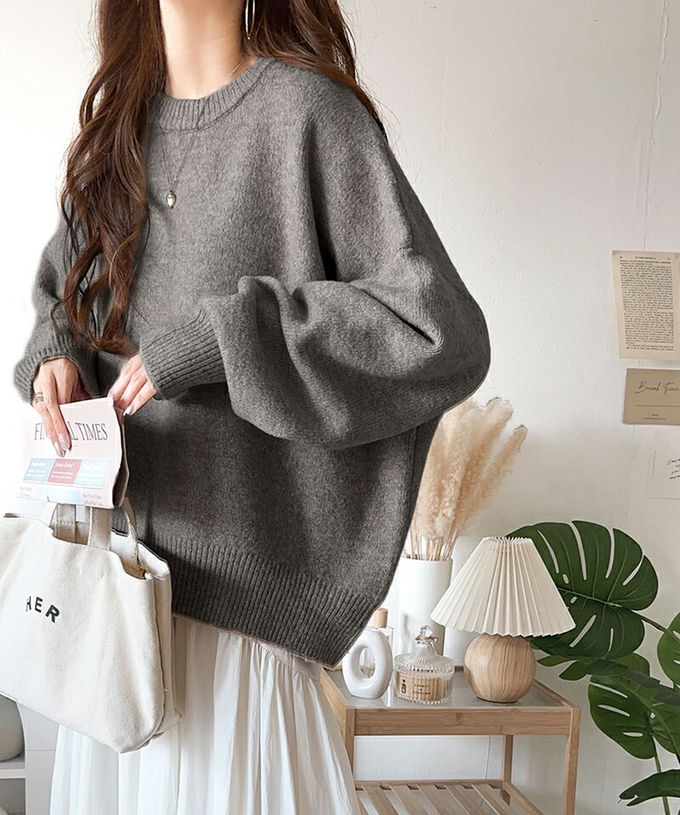 日本 Classical Elf - 溫柔圓領寬版純色針織毛衣-摩卡