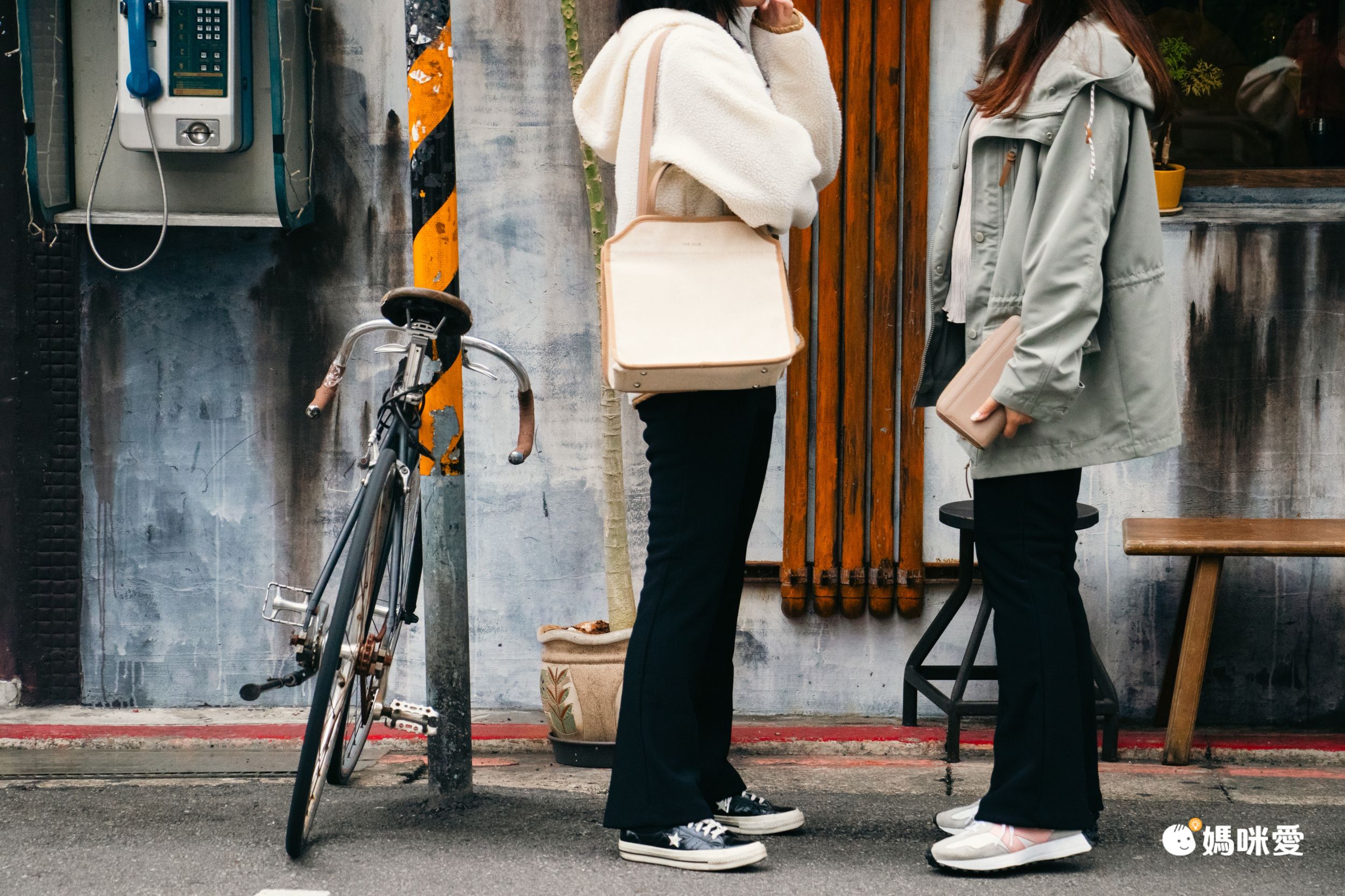 韓國 VETICA - (內磨毛)韓製顯瘦小腹收收長腿褲-灰杏