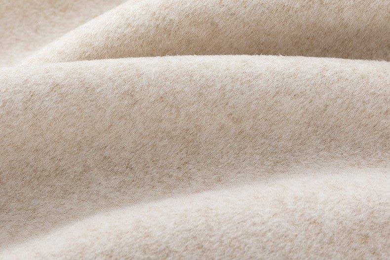 披肩可拆卸落肩短毛保暖大衣-米色