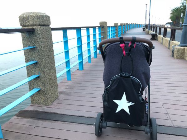 韓國 BESSON JOUJOU - 星星閃亮 LED 包-深黑色