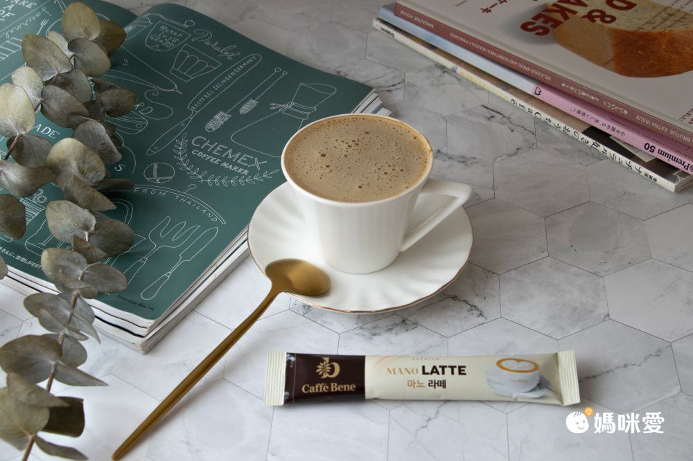 韓國Caffebene咖啡伴 - 【甜蜜組】三合一微糖拿鐵(30入-效期2022.07.23)+水蜜桃冰茶(10包/盒)