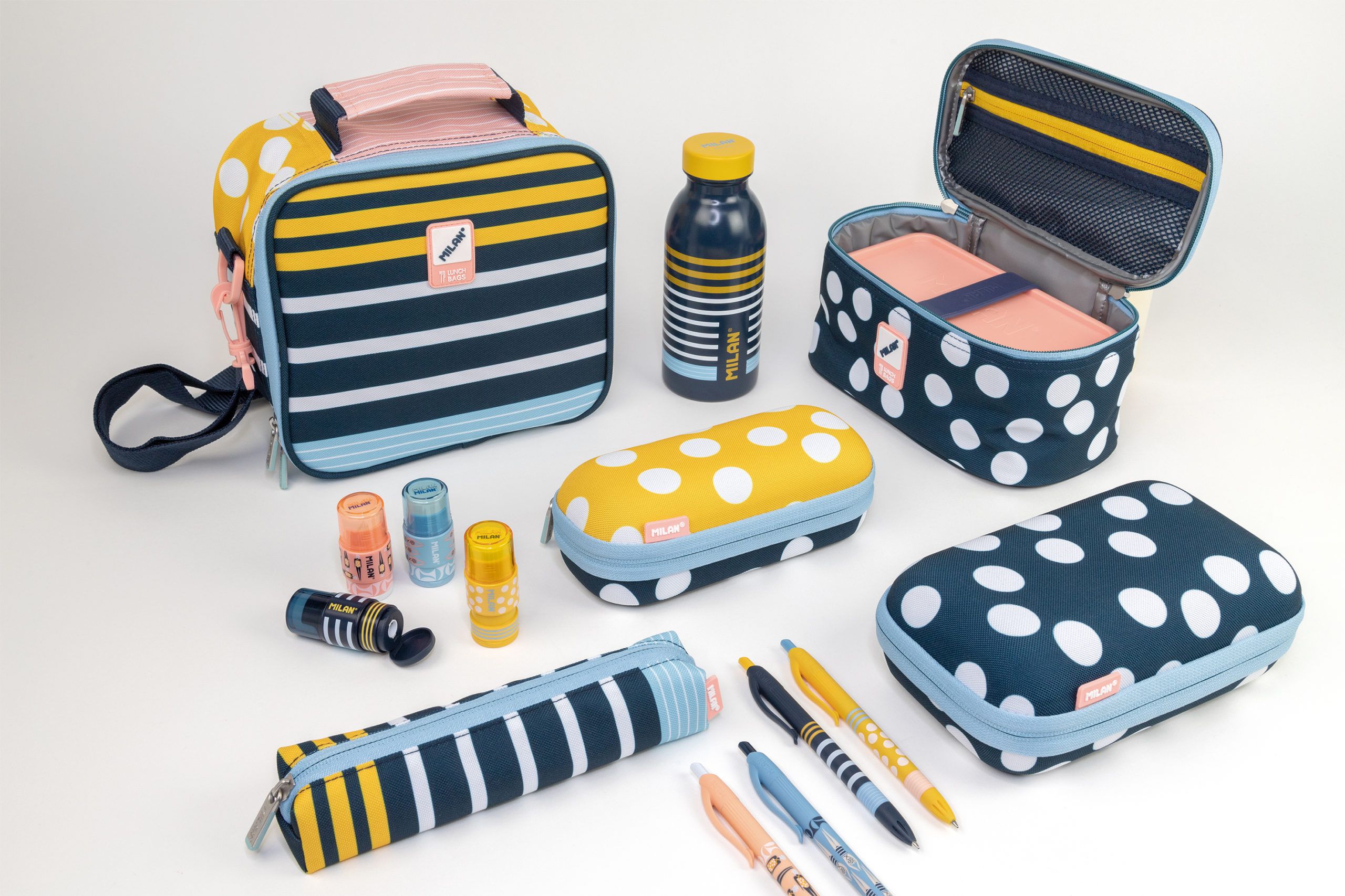 MILAN - 三用硬殼式筆袋_泳池派對_藍點點(含文具)