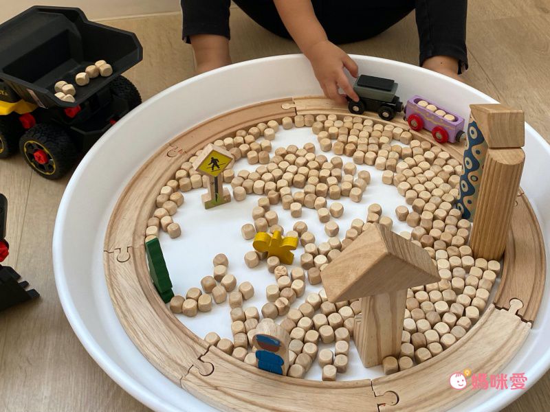 風靡歐美的感官盆懶人包！【玩玩play】一盆成就百種玩法