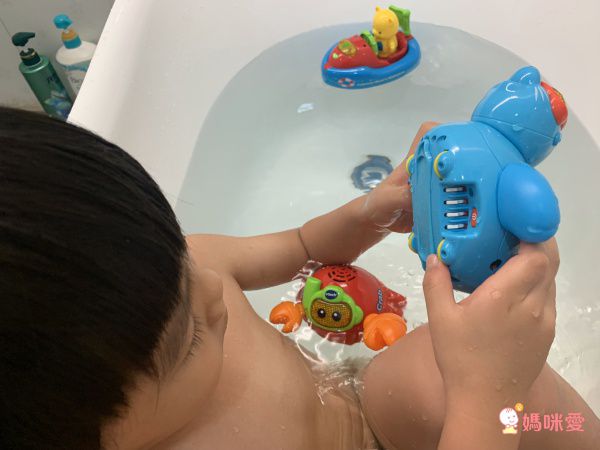 媽咪洗澡神助手♡【英國Vtech ✖ 加拿大MARCUS】歡樂聲光洗澡玩具♡泡泡章魚邊洗澡邊唱歌