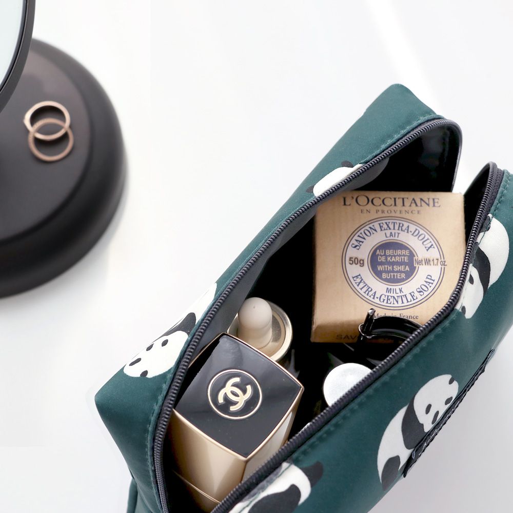 韓國 ICONIC - 防潑水立體化妝包-萌萌熊貓 (16X6X12cm)