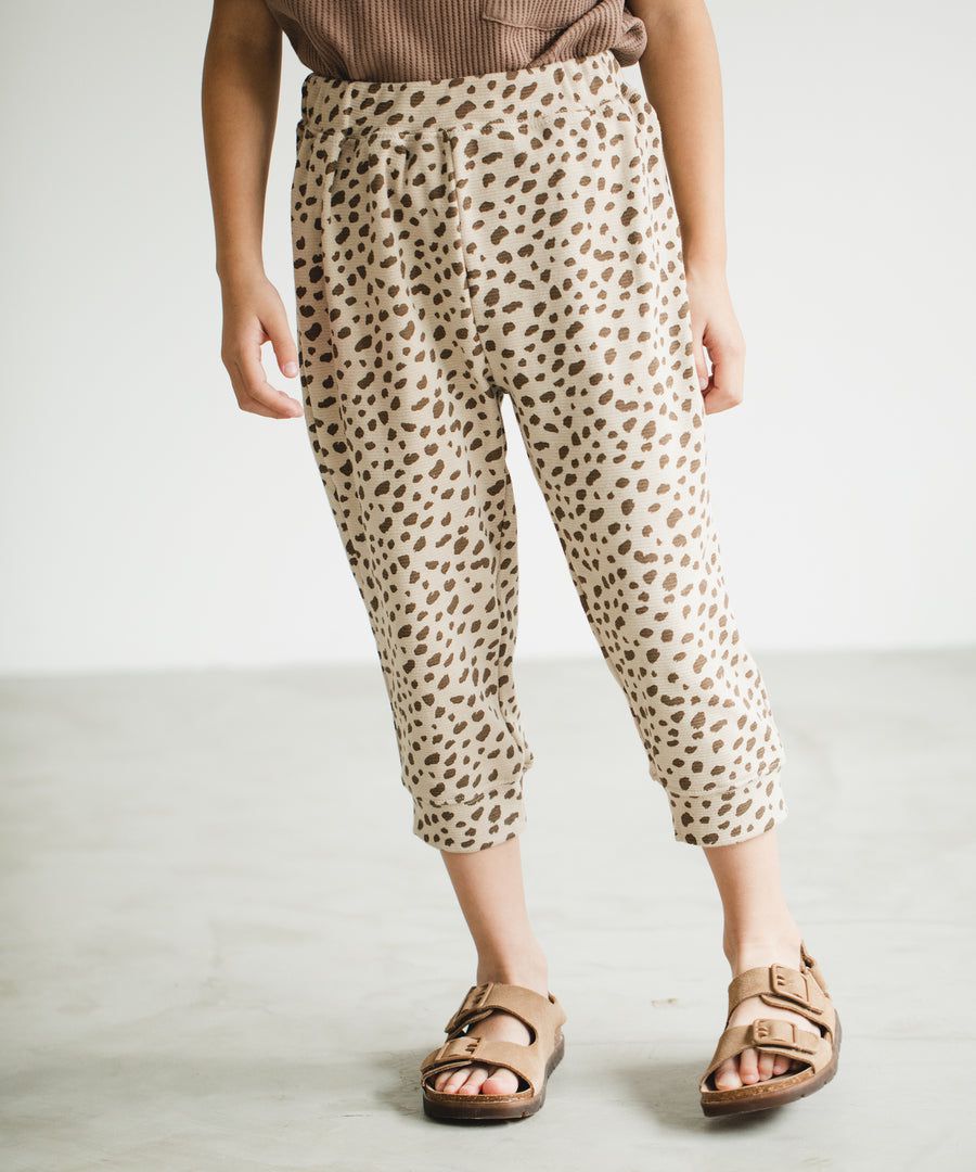 日本 PAIRMANON - 百搭彈性縮口七分褲-格紋-杏