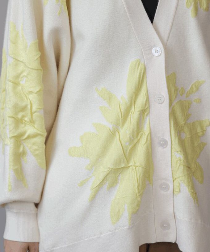 日本 Bab - 唯美花卉寬鬆感針織開襟外套-黑