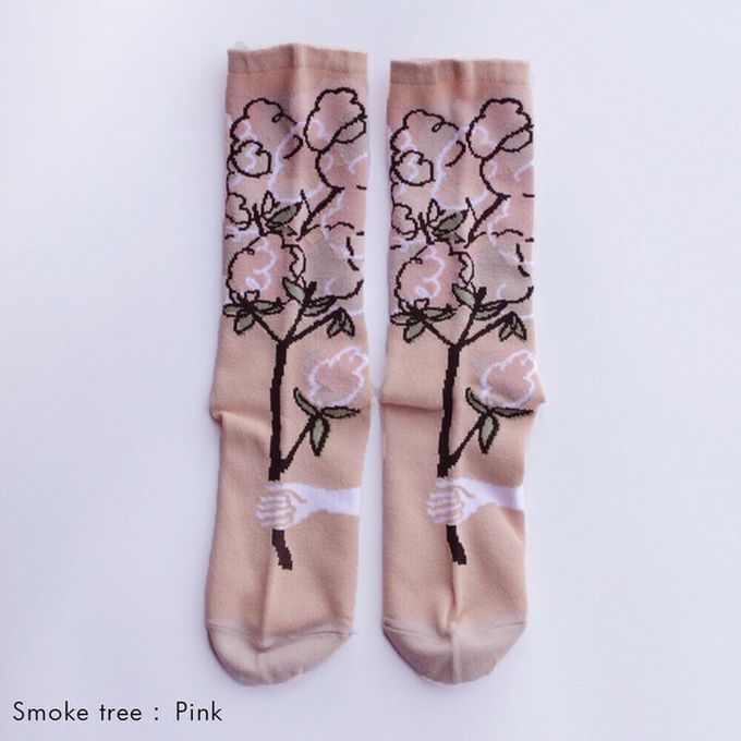 日本女裝代購 - 日本製 唯美花卉風長襪-煙之樹-粉紅 (23-25cm)