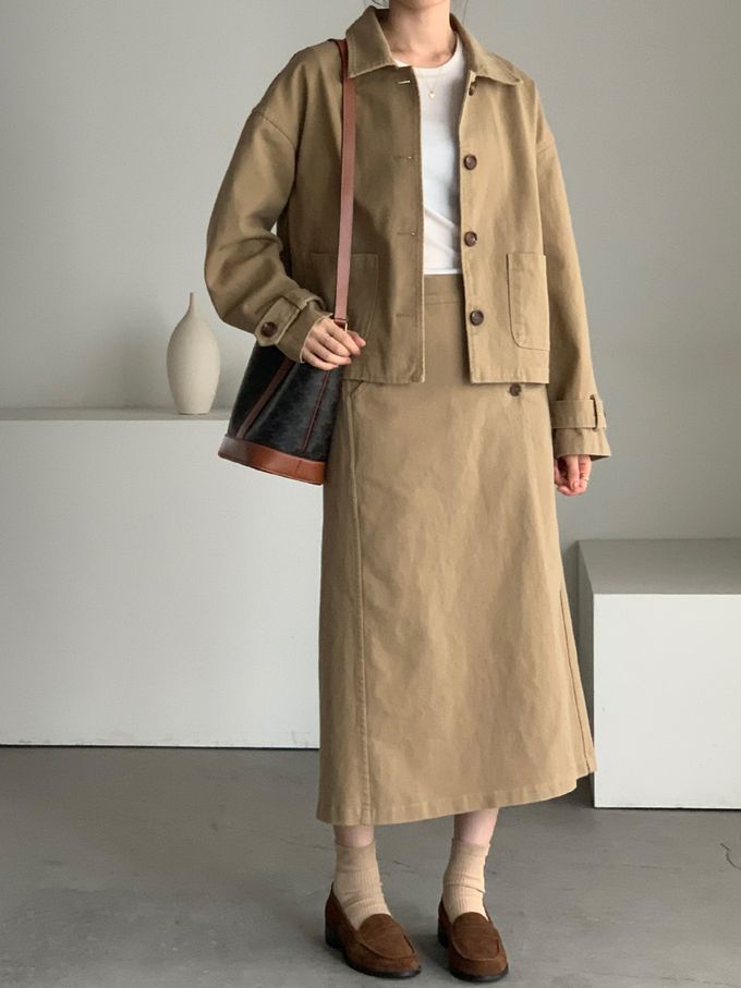 韓國女裝連線 - 後鬆緊鈕扣點綴A字長裙-卡其 (FREE)