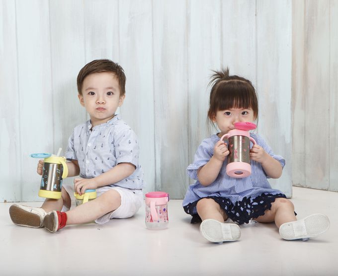 日本 Richell 利其爾 - TLI 兒童雙握把不鏽鋼吸管保溫杯-艾登熊-300mL [7個月起]