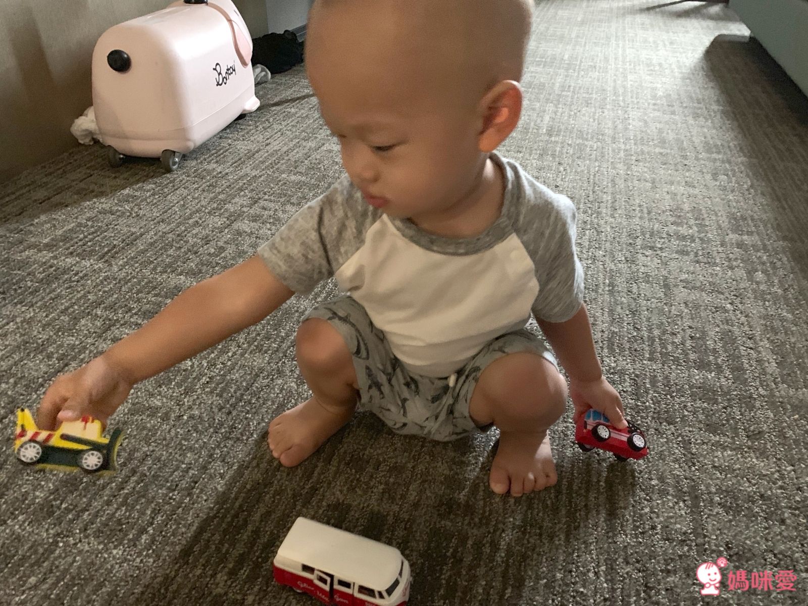 小車書系列-忙碌的小小消防車