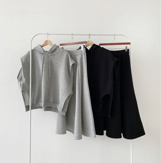 韓國女裝連線 - 休閒風連帽背心長裙套裝-黑 (FREE)