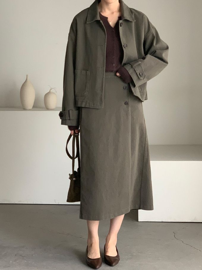 韓國女裝連線 - 後鬆緊鈕扣點綴A字長裙-灰軍綠 (FREE)