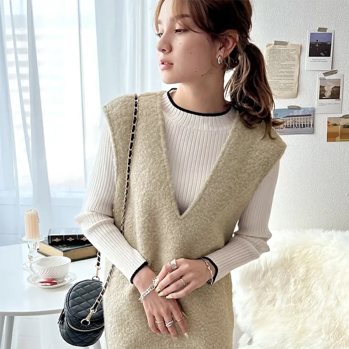 日本 Classical Elf - 毛茸茸修身V領背心裙-摩卡