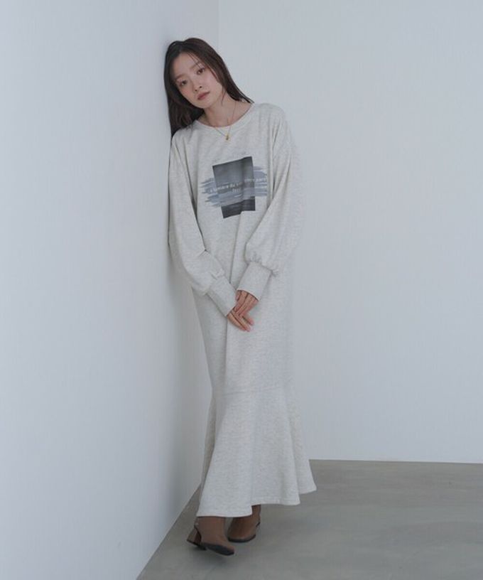 日本 Bab - 前後2way魚尾下擺休閒印花長袖洋裝-淺灰