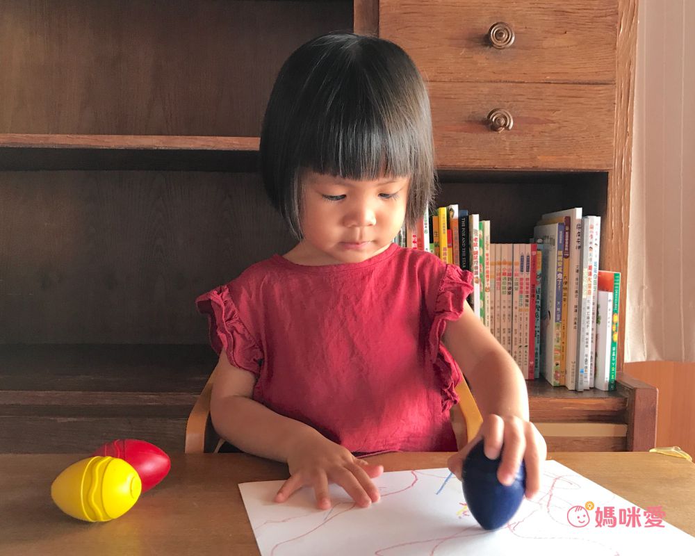 膚色不再只有一種！Crayola 繪兒樂 世界膚色蠟筆、彩色筆